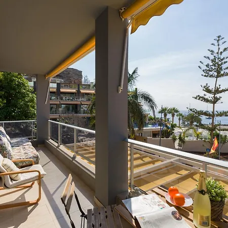 Beachfront House In With Stunning Views Дом отдыха